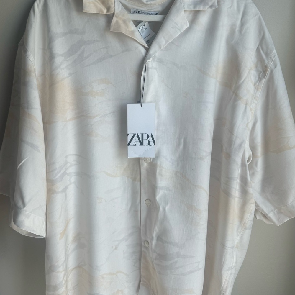 Zara Men's Subtle Cream Button Down Shirt